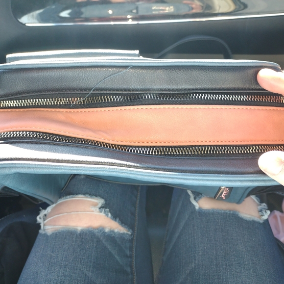 Nichole Lee shoulder bag - Picture 3 of 5